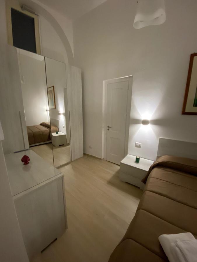 A Casa Di Frida Hotel Lecce Luaran gambar