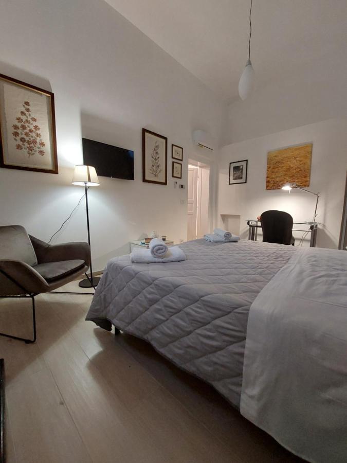 A Casa Di Frida Hotel Lecce Luaran gambar