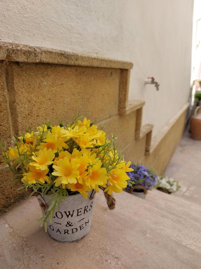 A Casa Di Frida Hotel Lecce Luaran gambar